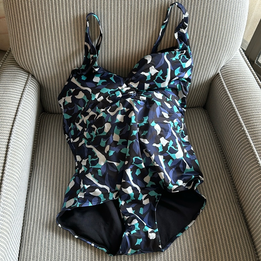 Serra 1-piece swim suit XXL
